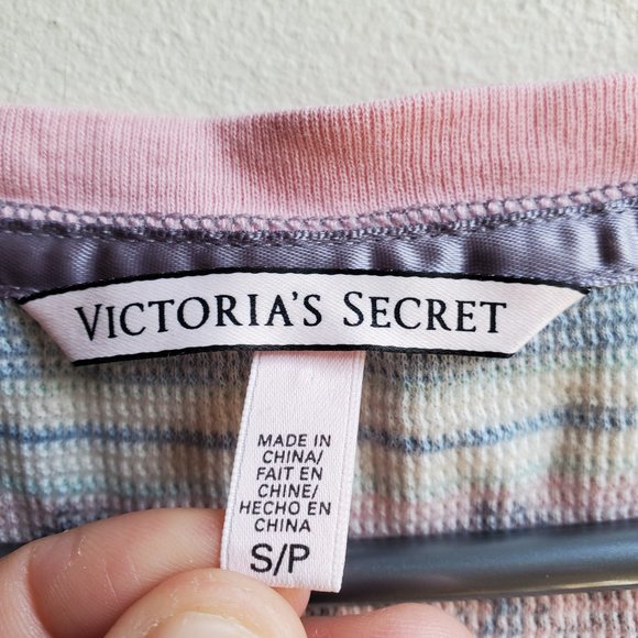 Victoria's Secret Pink/Blue Aztec Print Pajama Shirt Size Small - Picture 9 of 16